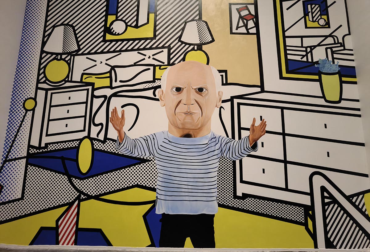 images/art/2021-12-19 莫瑞吉奥卡特兰 最后的审判/8.jpg